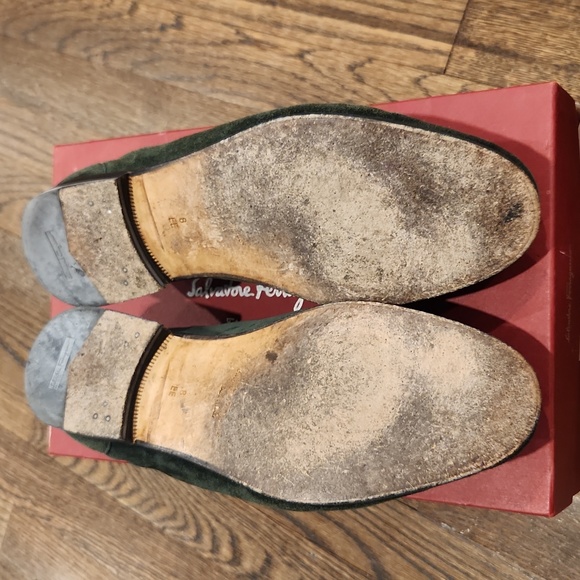 Ferragamo Suede Green Gold logo Loafers - Picture 5 of 6
